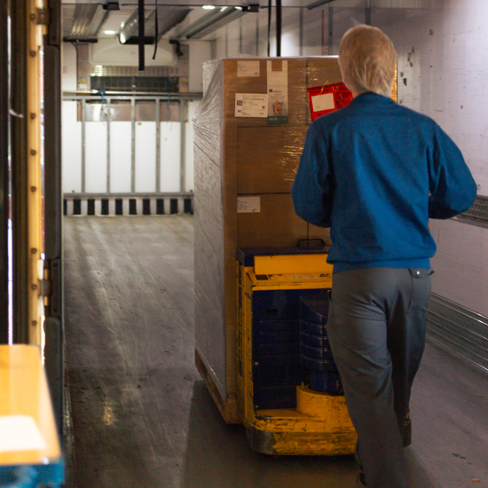 Transport of packages to warehouse